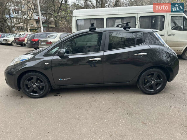 Чорний Ніссан Ліф, об'ємом двигуна 0 л та пробігом 145 тис. км за 7999 $, фото 2 на Automoto.ua