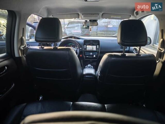 Черный Ниссан Лиф, объемом двигателя 0 л и пробегом 130 тыс. км за 7500 $, фото 16 на Automoto.ua