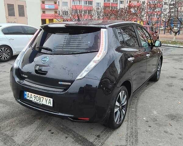 Черный Ниссан Лиф, объемом двигателя 0 л и пробегом 157 тыс. км за 8300 $, фото 2 на Automoto.ua