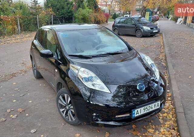 Черный Ниссан Лиф, объемом двигателя 0 л и пробегом 104 тыс. км за 7700 $, фото 1 на Automoto.ua