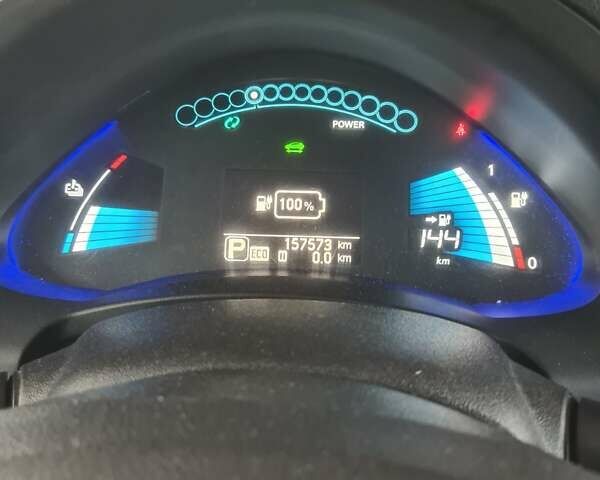 Черный Ниссан Лиф, объемом двигателя 0 л и пробегом 157 тыс. км за 8300 $, фото 10 на Automoto.ua