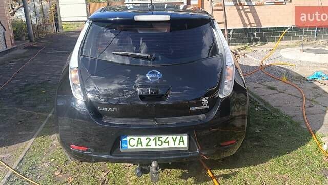 Чорний Ніссан Ліф, об'ємом двигуна 0 л та пробігом 96 тис. км за 2999 $, фото 3 на Automoto.ua