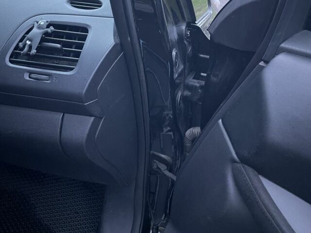 Черный Ниссан Лиф, объемом двигателя 0 л и пробегом 184 тыс. км за 7800 $, фото 13 на Automoto.ua