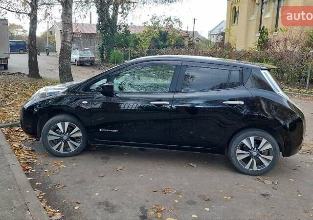 Черный Ниссан Лиф, объемом двигателя 0 л и пробегом 104 тыс. км за 7700 $, фото 8 на Automoto.ua