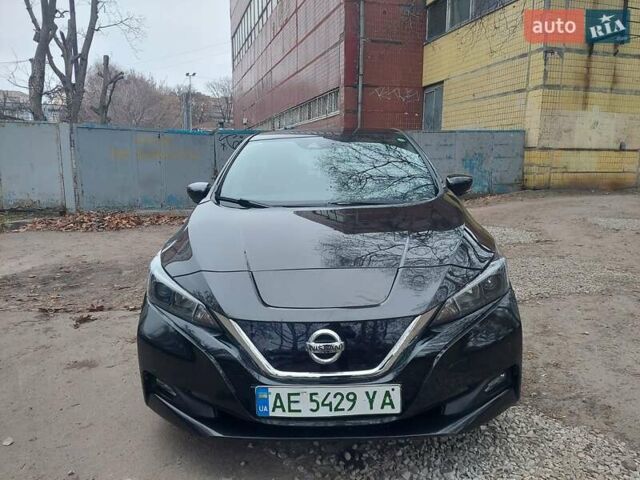 Чорний Ніссан Ліф, об'ємом двигуна 0 л та пробігом 202 тис. км за 10999 $, фото 8 на Automoto.ua