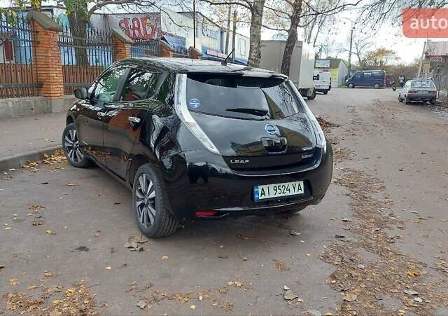 Черный Ниссан Лиф, объемом двигателя 0 л и пробегом 104 тыс. км за 7700 $, фото 12 на Automoto.ua