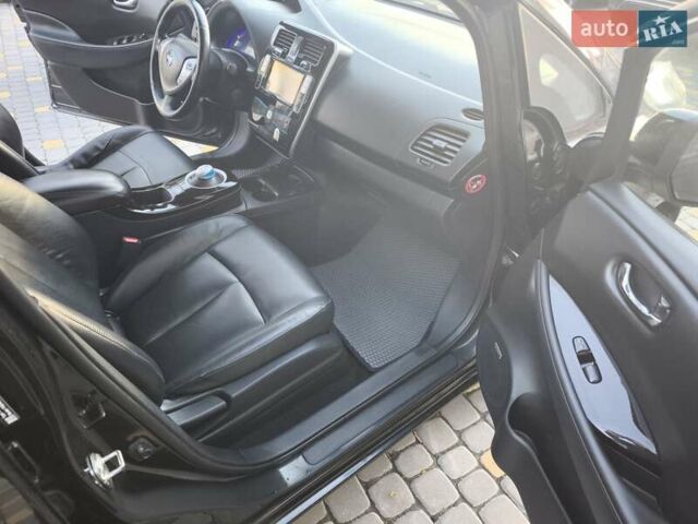 Черный Ниссан Лиф, объемом двигателя 0 л и пробегом 130 тыс. км за 7500 $, фото 20 на Automoto.ua