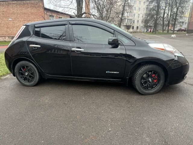 Чорний Ніссан Ліф, об'ємом двигуна 0 л та пробігом 94 тис. км за 6500 $, фото 1 на Automoto.ua