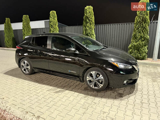 Черный Ниссан Лиф, объемом двигателя 0 л и пробегом 94 тыс. км за 12200 $, фото 1 на Automoto.ua