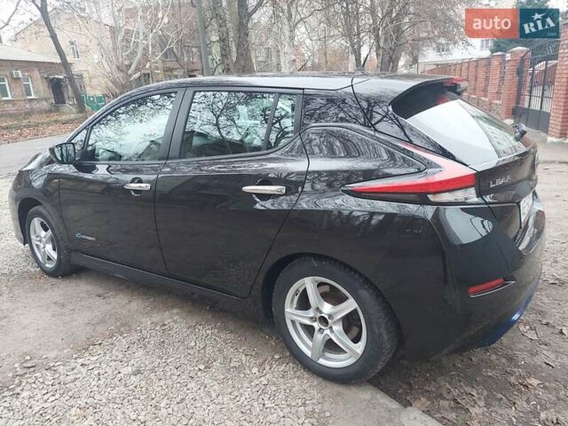 Чорний Ніссан Ліф, об'ємом двигуна 0 л та пробігом 202 тис. км за 10999 $, фото 4 на Automoto.ua