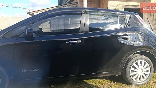 Чорний Ніссан Ліф, об'ємом двигуна 0 л та пробігом 96 тис. км за 2999 $, фото 1 на Automoto.ua