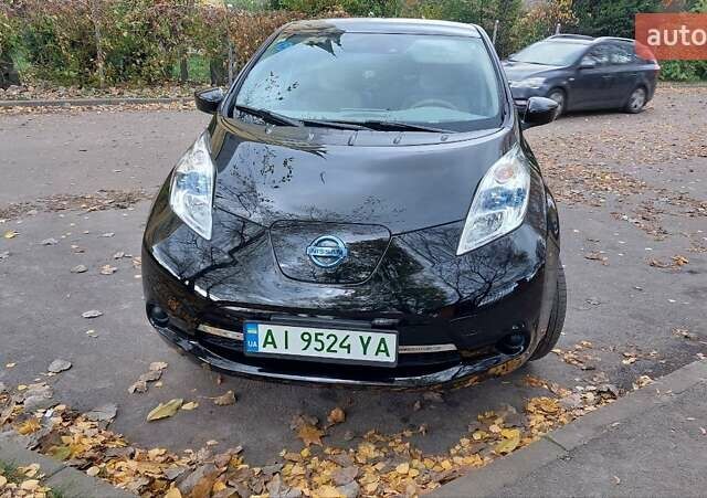 Черный Ниссан Лиф, объемом двигателя 0 л и пробегом 104 тыс. км за 7700 $, фото 3 на Automoto.ua