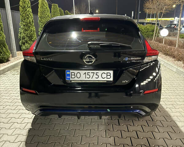 Черный Ниссан Лиф, объемом двигателя 0 л и пробегом 94 тыс. км за 12200 $, фото 5 на Automoto.ua