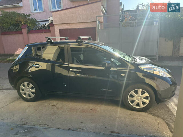 Чорний Ніссан Ліф, об'ємом двигуна 0 л та пробігом 143 тис. км за 8200 $, фото 1 на Automoto.ua