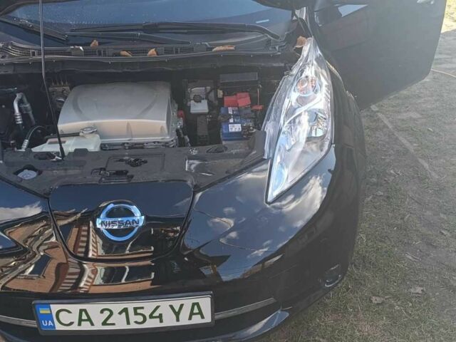 Черный Ниссан Лиф, объемом двигателя 0 л и пробегом 96 тыс. км за 8500 $, фото 3 на Automoto.ua
