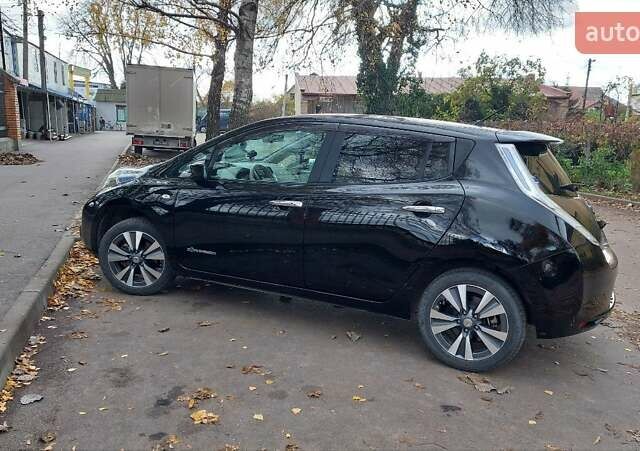 Черный Ниссан Лиф, объемом двигателя 0 л и пробегом 104 тыс. км за 7700 $, фото 9 на Automoto.ua