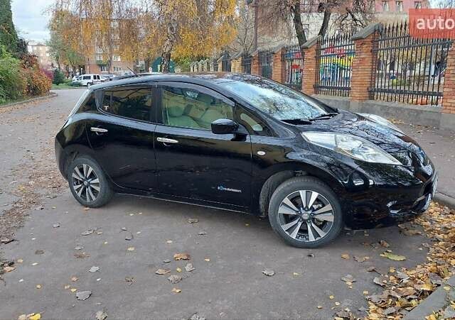 Черный Ниссан Лиф, объемом двигателя 0 л и пробегом 104 тыс. км за 7700 $, фото 19 на Automoto.ua