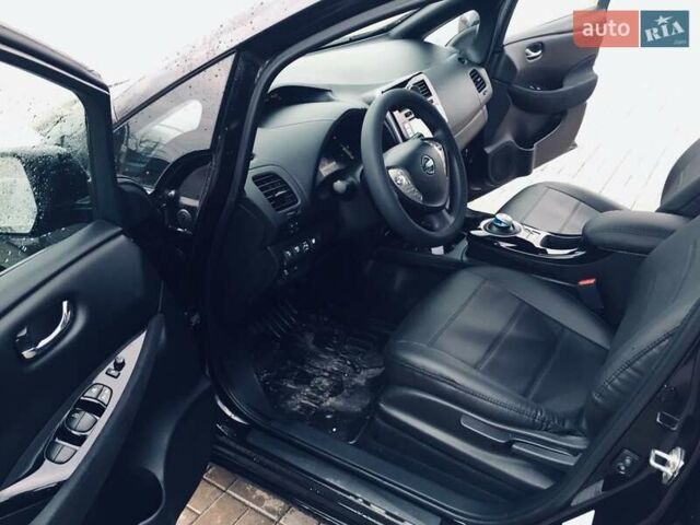 Чорний Ніссан Ліф, об'ємом двигуна 0 л та пробігом 54 тис. км за 11000 $, фото 9 на Automoto.ua