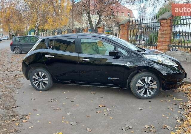 Черный Ниссан Лиф, объемом двигателя 0 л и пробегом 104 тыс. км за 7700 $, фото 18 на Automoto.ua