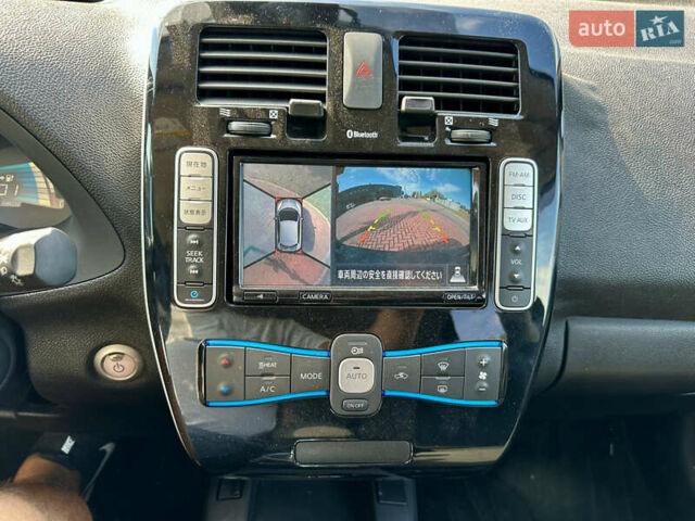 Черный Ниссан Лиф, объемом двигателя 0 л и пробегом 102 тыс. км за 8500 $, фото 18 на Automoto.ua