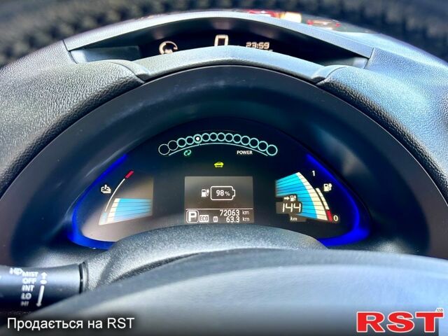 Черный Ниссан Лиф, объемом двигателя 80 л и пробегом 72 тыс. км за 8500 $, фото 5 на Automoto.ua