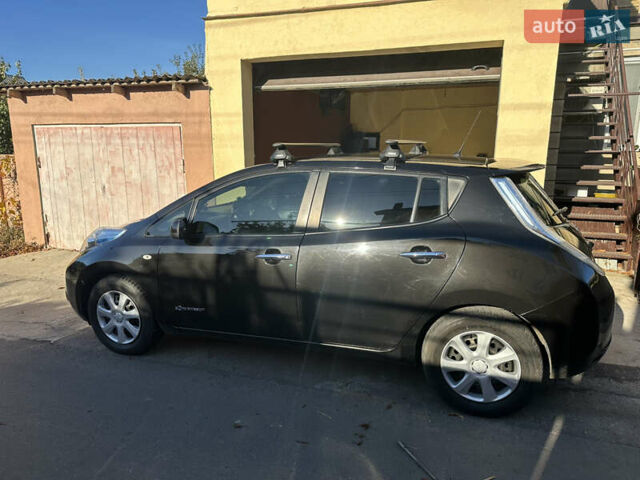 Чорний Ніссан Ліф, об'ємом двигуна 0 л та пробігом 143 тис. км за 8200 $, фото 2 на Automoto.ua
