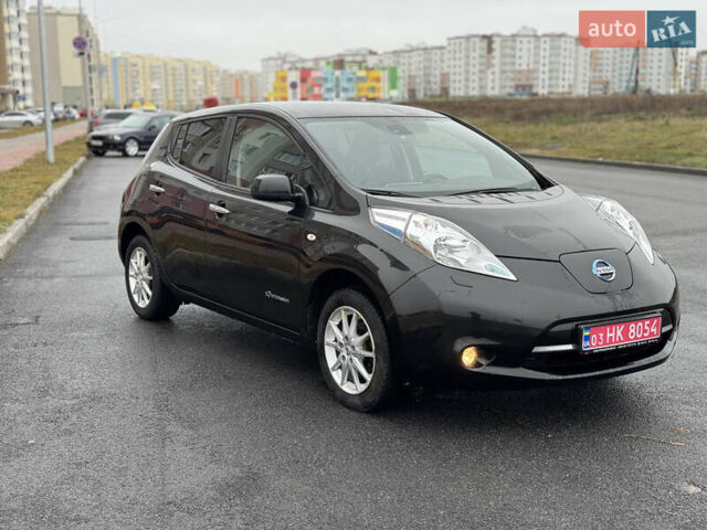 Черный Ниссан Лиф, объемом двигателя 0 л и пробегом 110 тыс. км за 7500 $, фото 2 на Automoto.ua