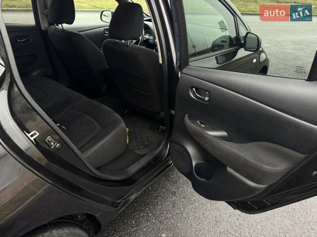 Черный Ниссан Лиф, объемом двигателя 0 л и пробегом 110 тыс. км за 7500 $, фото 19 на Automoto.ua