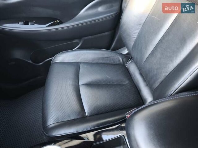 Черный Ниссан Лиф, объемом двигателя 0 л и пробегом 130 тыс. км за 7500 $, фото 40 на Automoto.ua