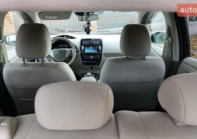 Черный Ниссан Лиф, объемом двигателя 0 л и пробегом 104 тыс. км за 7700 $, фото 30 на Automoto.ua