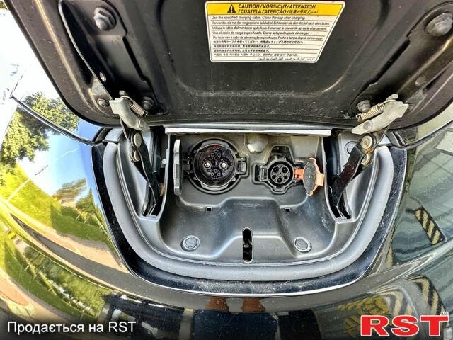 Черный Ниссан Лиф, объемом двигателя 80 л и пробегом 72 тыс. км за 8500 $, фото 8 на Automoto.ua