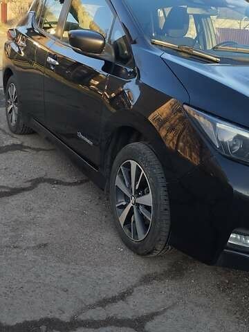 Черный Ниссан Лиф, объемом двигателя 0 л и пробегом 114 тыс. км за 11990 $, фото 7 на Automoto.ua