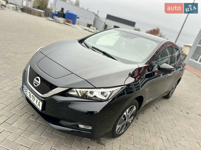 Черный Ниссан Лиф, объемом двигателя 0 л и пробегом 82 тыс. км за 11855 $, фото 4 на Automoto.ua