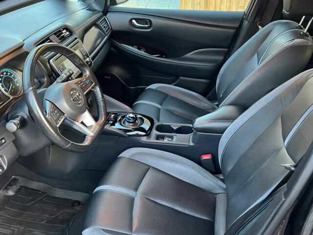 Чорний Ніссан Ліф, об'ємом двигуна 0 л та пробігом 80 тис. км за 13200 $, фото 6 на Automoto.ua