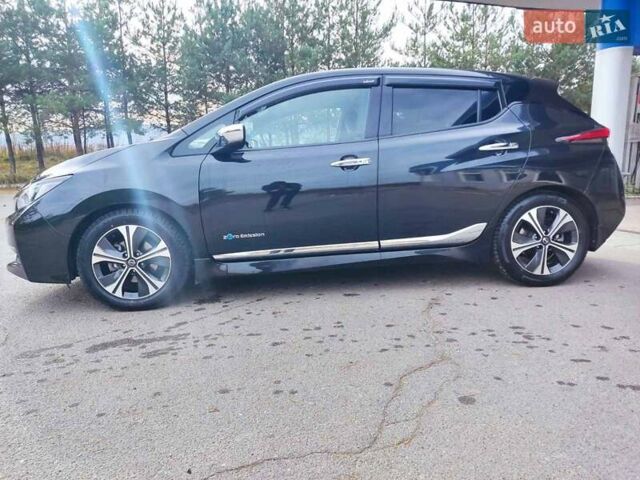 Чорний Ніссан Ліф, об'ємом двигуна 0 л та пробігом 155 тис. км за 12500 $, фото 4 на Automoto.ua