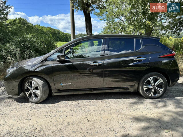 Черный Ниссан Лиф, объемом двигателя 0 л и пробегом 119 тыс. км за 13500 $, фото 7 на Automoto.ua