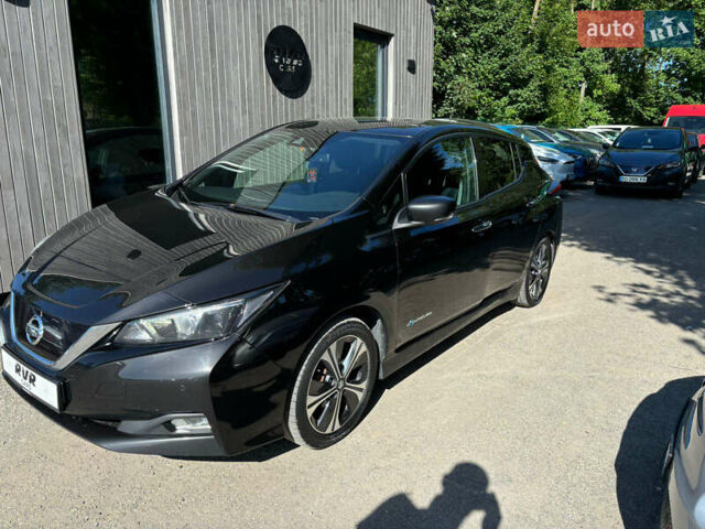 Чорний Ніссан Ліф, об'ємом двигуна 0 л та пробігом 213 тис. км за 10500 $, фото 1 на Automoto.ua