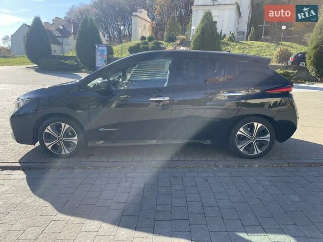 Черный Ниссан Лиф, объемом двигателя 0 л и пробегом 114 тыс. км за 12800 $, фото 2 на Automoto.ua