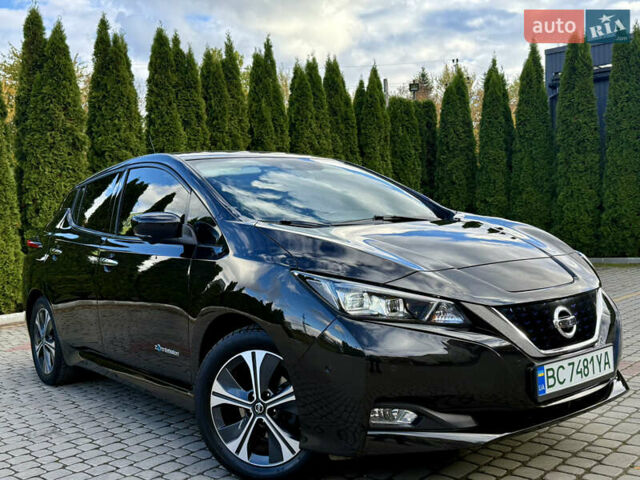 Черный Ниссан Лиф, объемом двигателя 0 л и пробегом 145 тыс. км за 11999 $, фото 3 на Automoto.ua