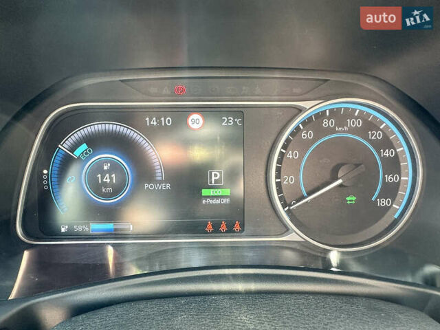 Черный Ниссан Лиф, объемом двигателя 0 л и пробегом 119 тыс. км за 13500 $, фото 14 на Automoto.ua