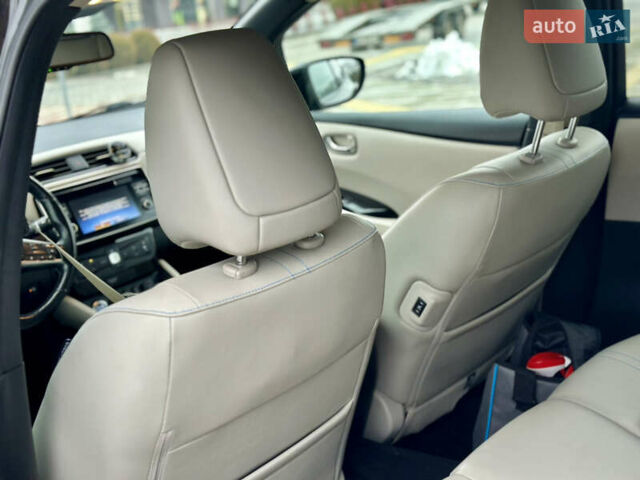 Чорний Ніссан Ліф, об'ємом двигуна 0 л та пробігом 96 тис. км за 11700 $, фото 15 на Automoto.ua