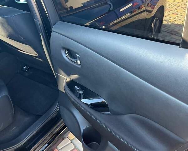 Чорний Ніссан Ліф, об'ємом двигуна 0 л та пробігом 52 тис. км за 12200 $, фото 4 на Automoto.ua