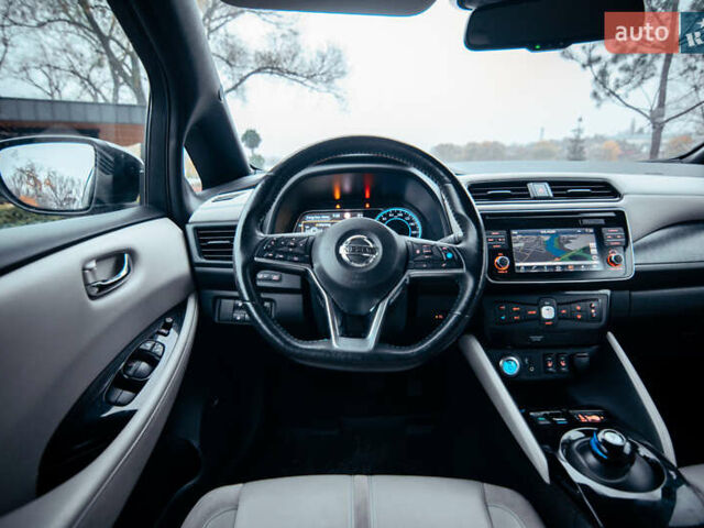 Черный Ниссан Лиф, объемом двигателя 0 л и пробегом 89 тыс. км за 13350 $, фото 21 на Automoto.ua