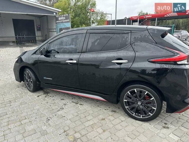 Черный Ниссан Лиф, объемом двигателя 0 л и пробегом 150 тыс. км за 13300 $, фото 2 на Automoto.ua