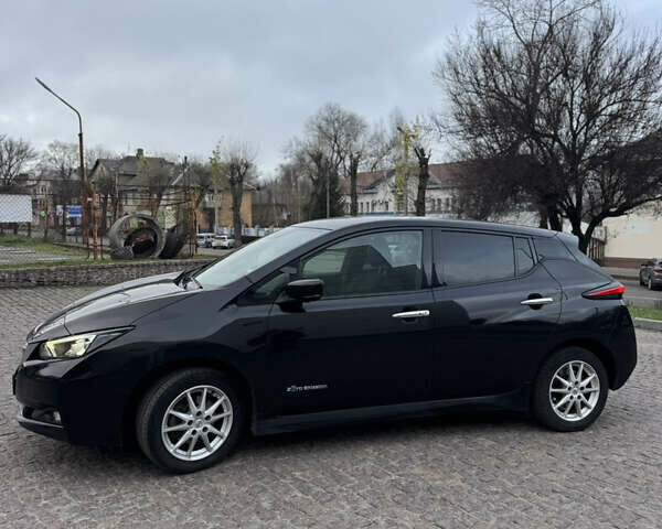 Чорний Ніссан Ліф, об'ємом двигуна 0 л та пробігом 164 тис. км за 11600 $, фото 4 на Automoto.ua