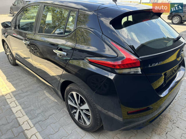 Чорний Ніссан Ліф, об'ємом двигуна 0 л та пробігом 95 тис. км за 13500 $, фото 4 на Automoto.ua