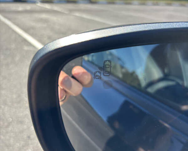 Черный Ниссан Лиф, объемом двигателя 0 л и пробегом 123 тыс. км за 12100 $, фото 9 на Automoto.ua