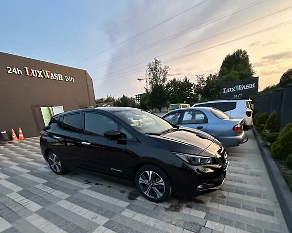 Чорний Ніссан Ліф, об'ємом двигуна 0 л та пробігом 67 тис. км за 13100 $, фото 1 на Automoto.ua