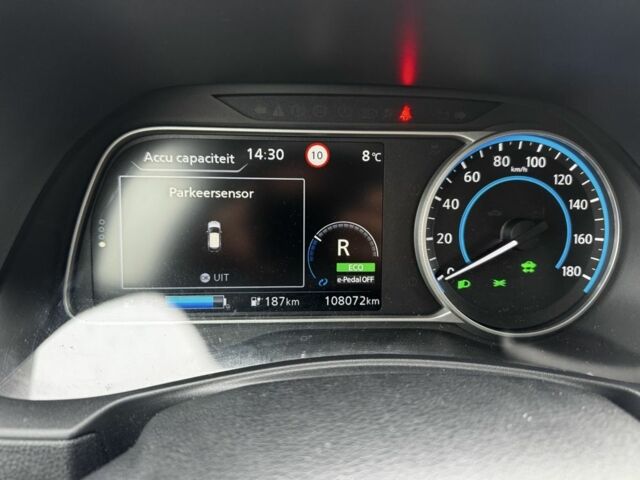 Чорний Ніссан Ліф, об'ємом двигуна 0 л та пробігом 108 тис. км за 12499 $, фото 5 на Automoto.ua