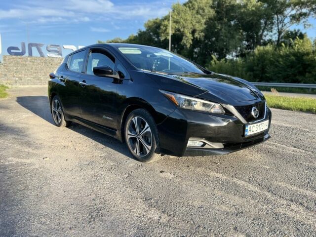 Черный Ниссан Лиф, объемом двигателя 0 л и пробегом 95 тыс. км за 12900 $, фото 1 на Automoto.ua